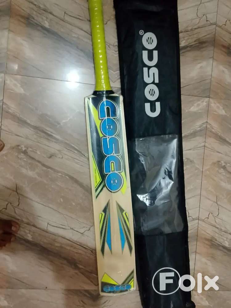 Cricket bat
