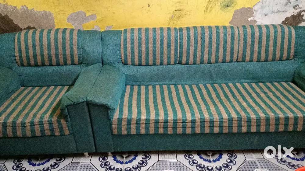 5 sitter sofa