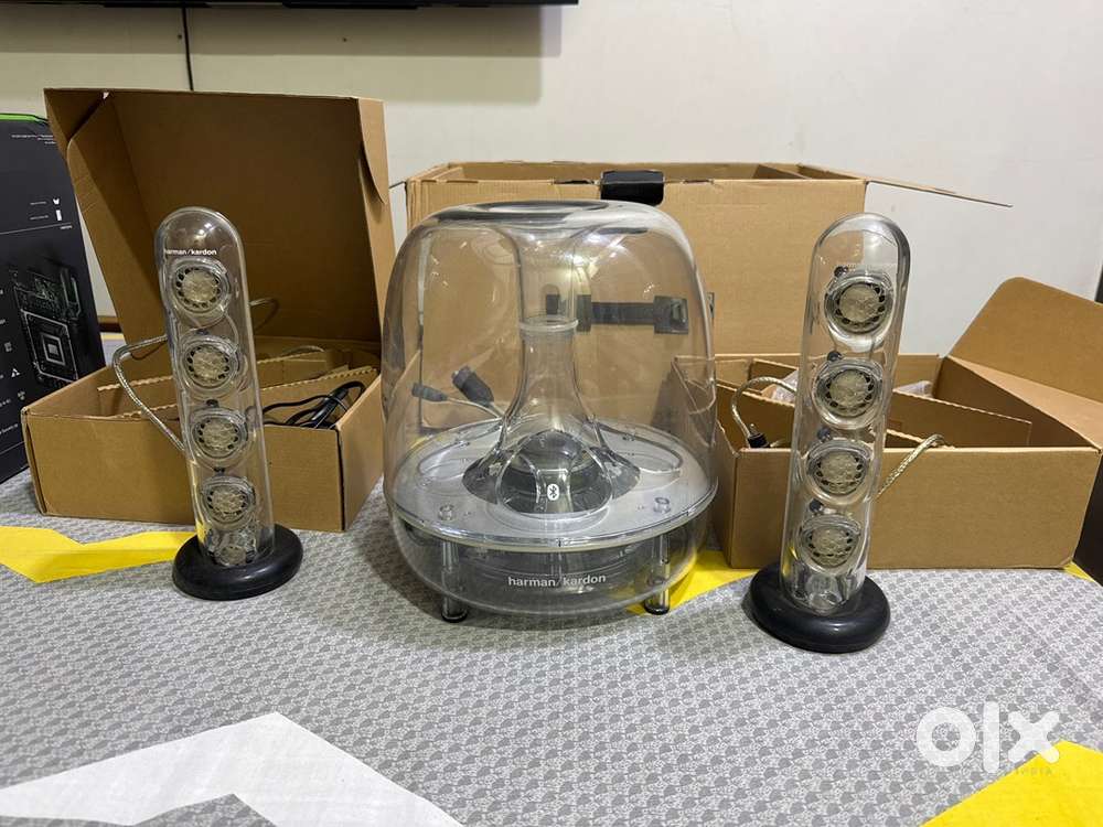 Harman Kardon 2.1 Bluetooth speakers