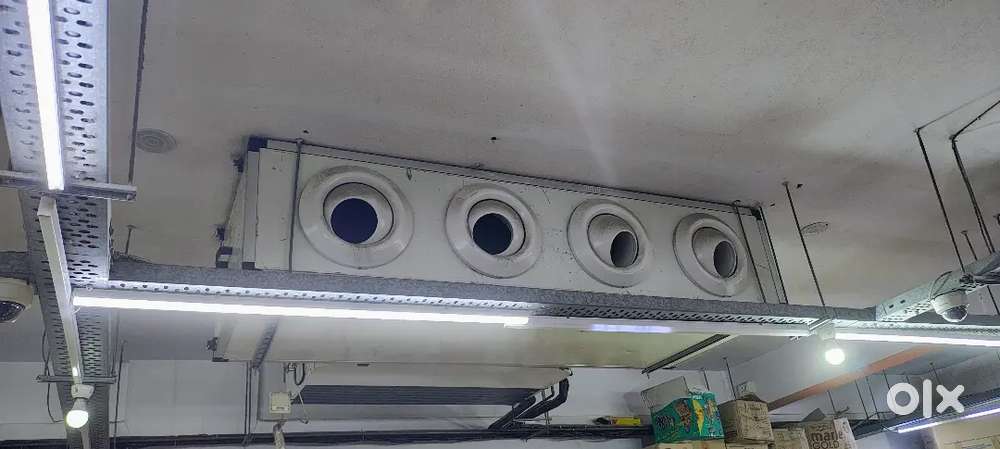 Carrier 5.5tr duct ac 8 UNITS available