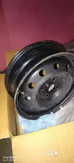 Orignal rim 4 piece set never use in car