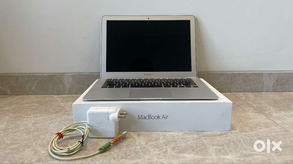 Apple MacBook Air 2017 – Mint Condition  ₹22,000