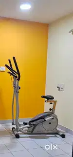 Cross trainer