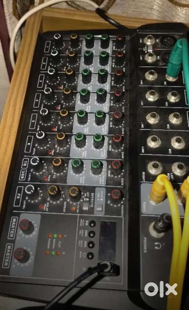 Ahuja mixer with Bluetooth,  pendrive, very good in condition