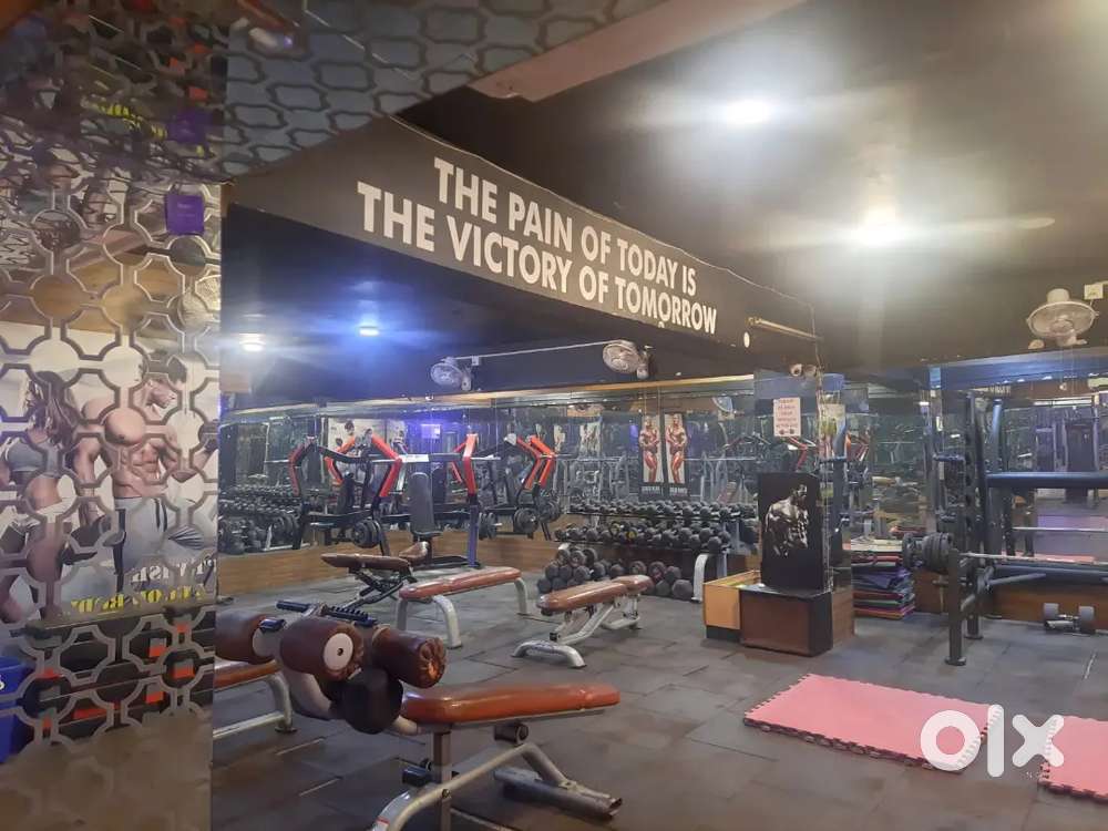 Gym trainer  ( salary + 50 persent p t )