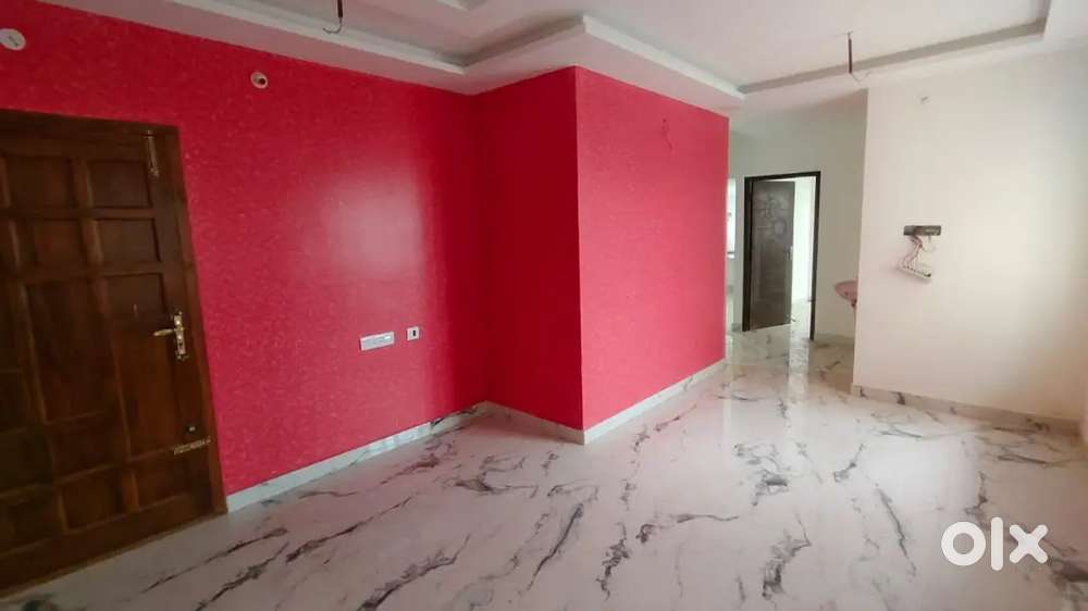 East facing Ready to move 2 BHK flat pozhichalur
