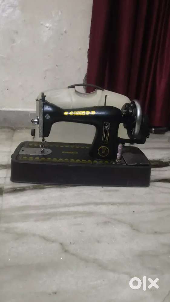 Sewing Machine USHA