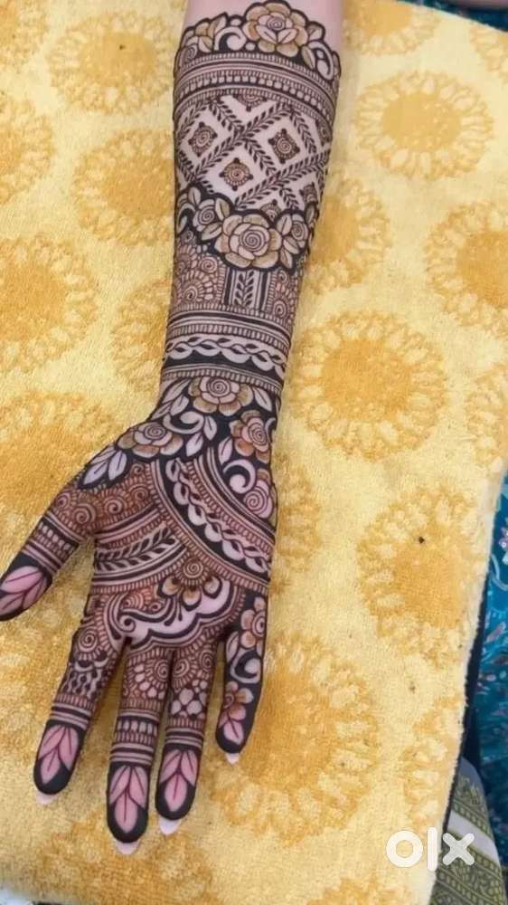 Mehendi artist
