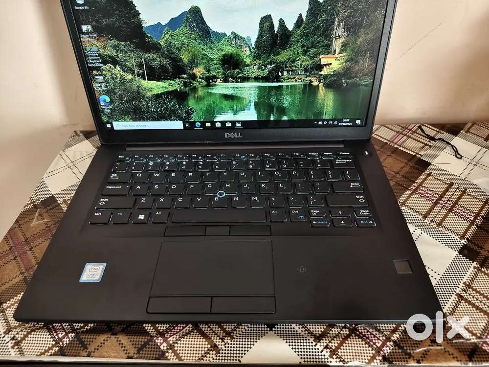 Latitude 7490 i7-8thGen 16GB RAM 256gb ssd