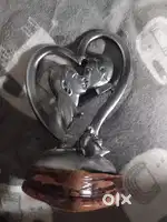 Mini Statue