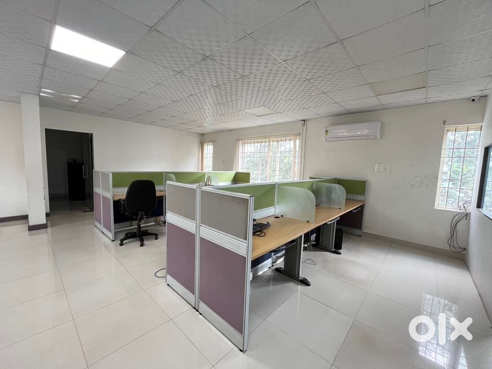 Kakkanad 1500 Sqft 20+ seater furnished Office Space for Rent