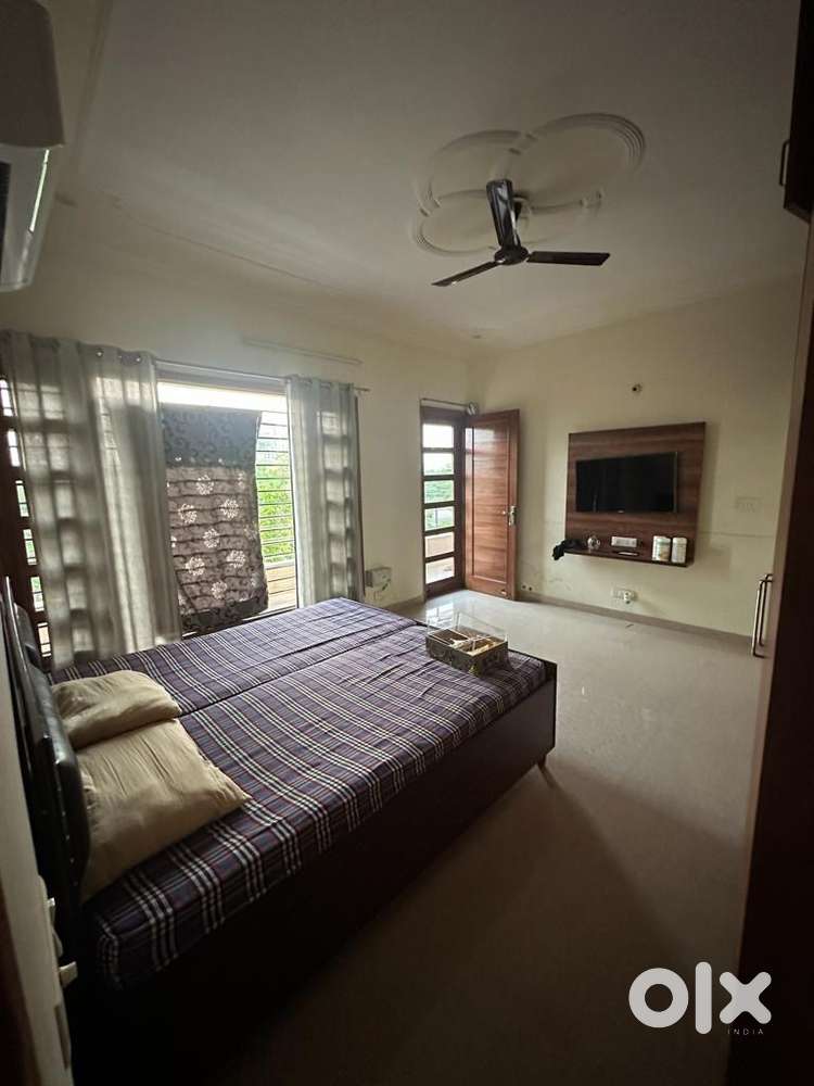 Sec:59 1room set+kitchen:10000,2 room set+kitchen:17000 for rent ..