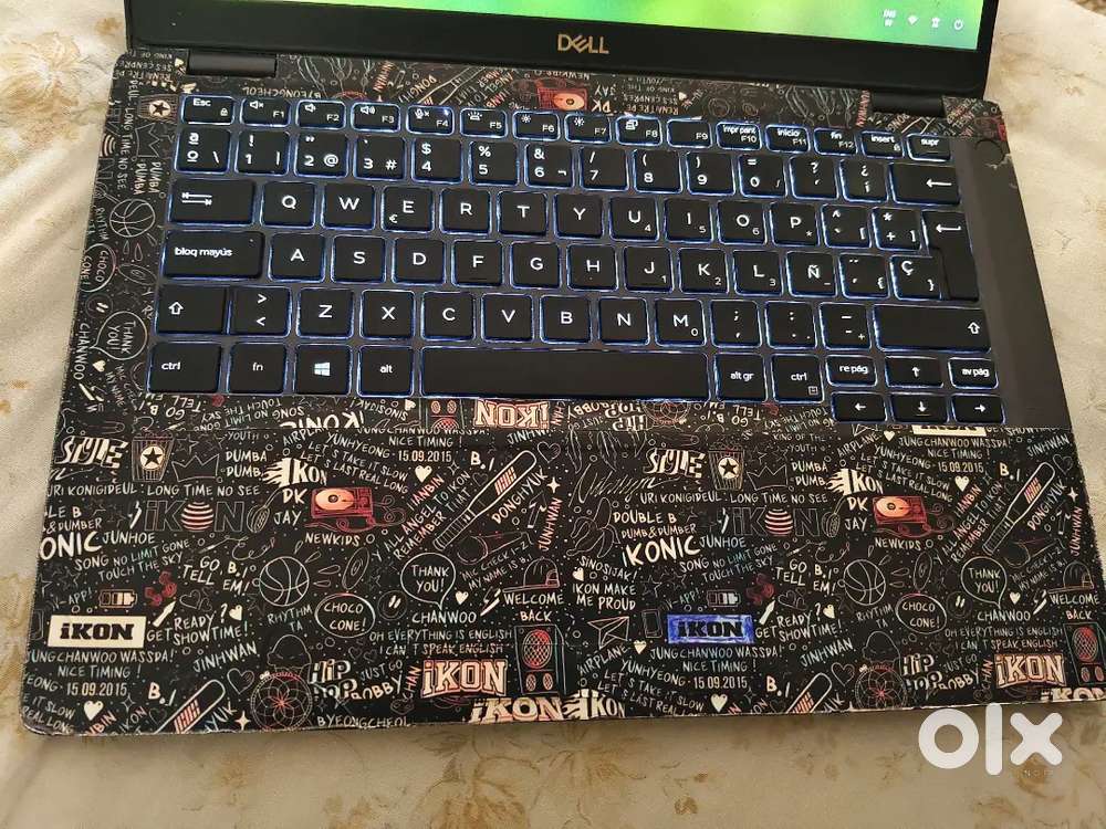 Dell laptop touchscreen i7 8th generation 16 gb ram 1tb SSD