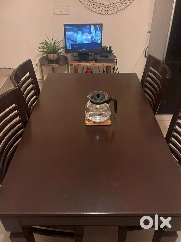 Elegant 4-Seater Dining Table for Sale