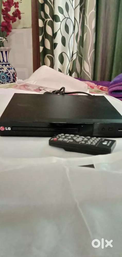 LG DVD player Divx dp 132