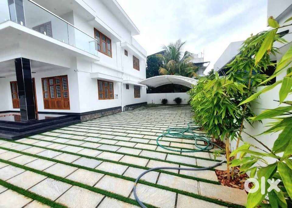 Close to Fun mall- 4bhk / Land + House for sale Luxury Look