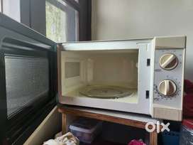 Microwave bajaj 1701 mt white color