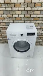 Bosch 6.5kg 1000rmp very lightly used white colour wth digital display