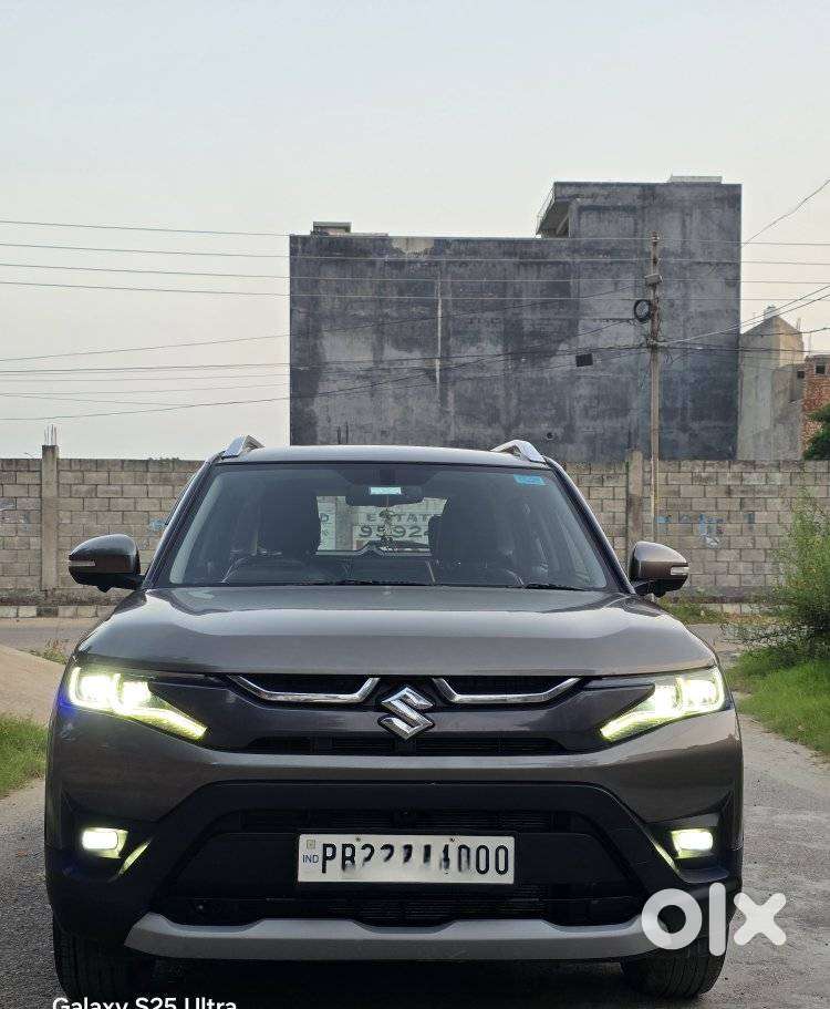 Maruti Suzuki Brezza 1.5 ZXI Plus SMART HYBRID DUAL TONE, 2022, Petr..