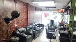 Men's Barber Hairstylist Job available at a Premium Saloon