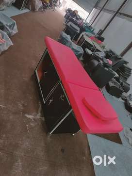 (wholesale rate)_New Parlour saloon chairs} facial spa therapy bed