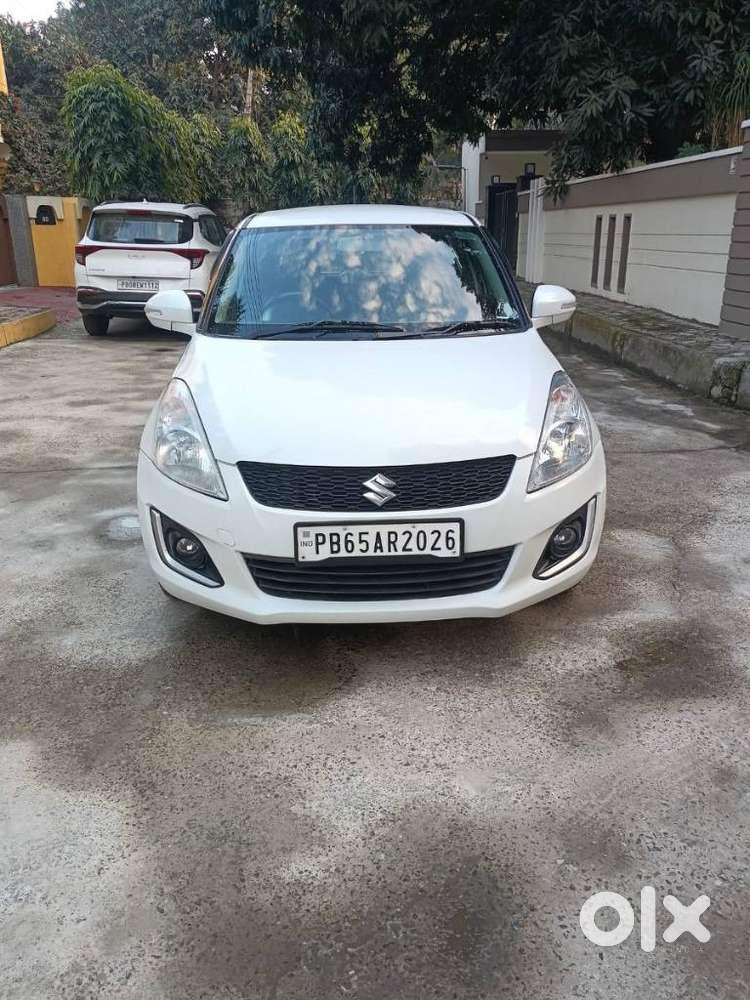 Maruti Suzuki Swift VXi + Manual, 2017, Petrol