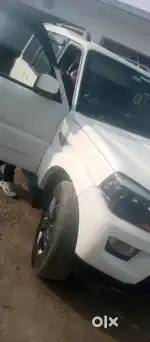 Scorpio 2015model no Accident rear camera back camera colour white