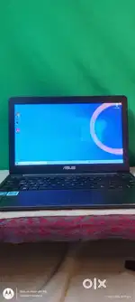 Asus laptop mini laptop 2/32 ram with charger