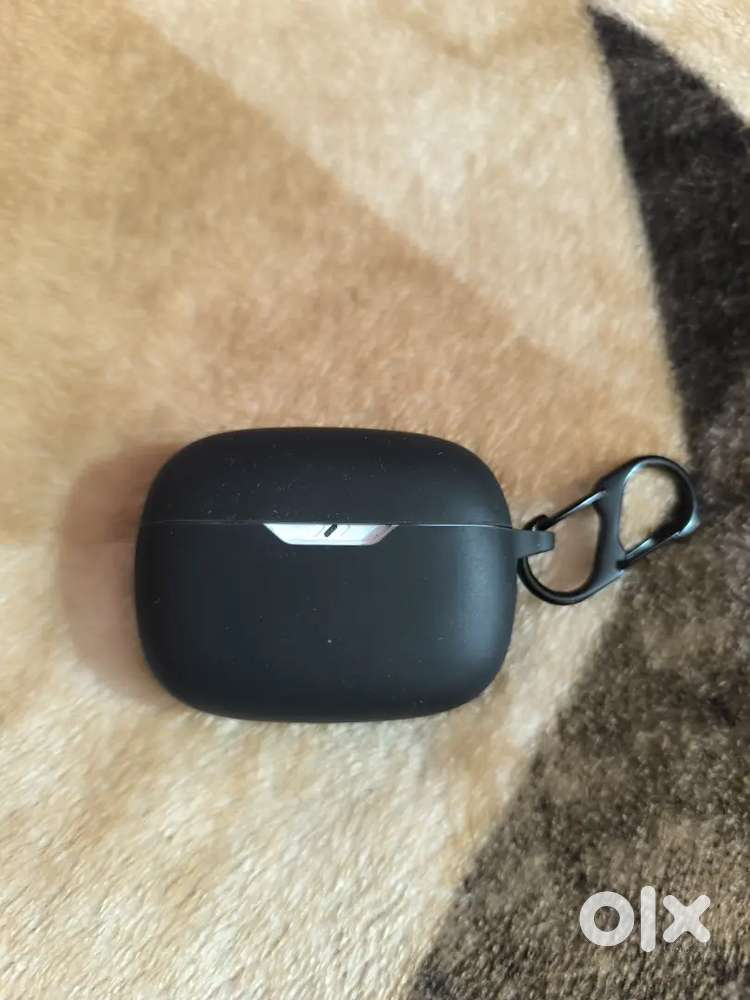 JBL Vibe Beam 2 earbuds