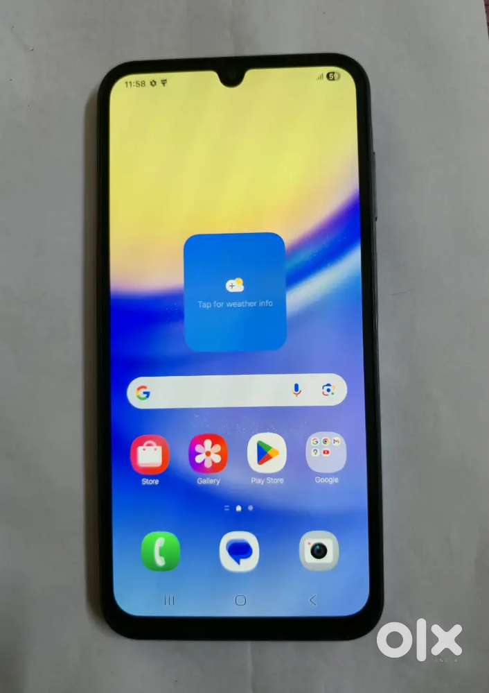 A15 5G,6GB,128GB. Good condition no scratches..1 yr with accessories