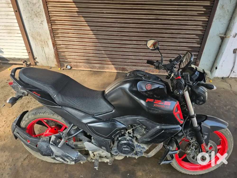 Yamaha FZs 2016 Modal