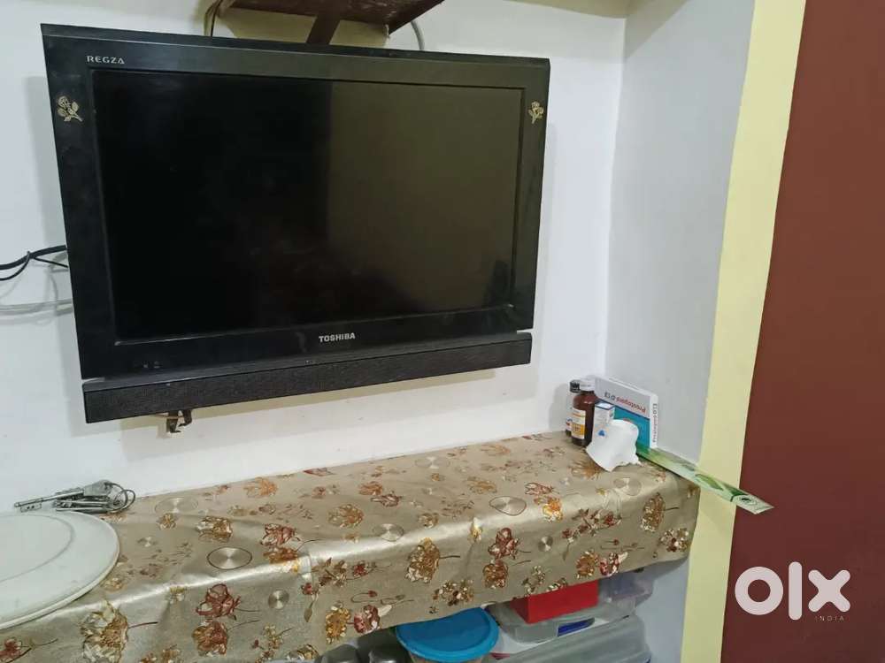 24 inchi LCD brand new condition
