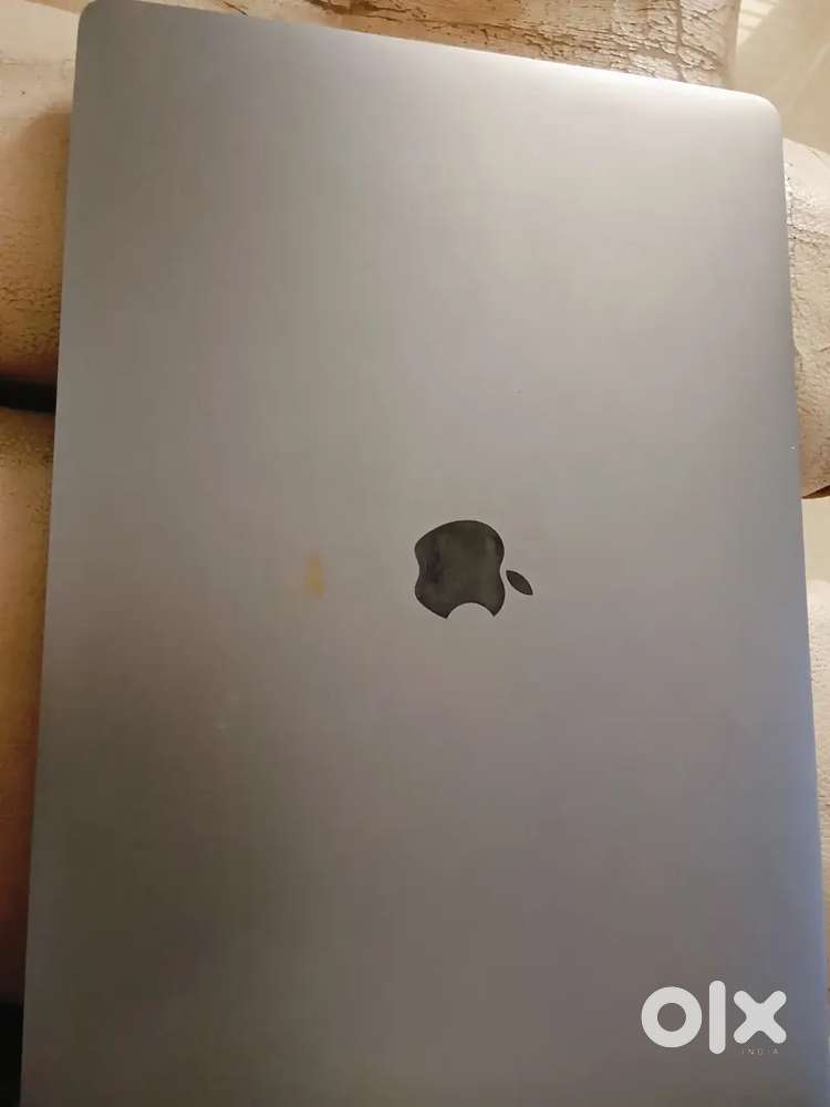 Apple Macbook