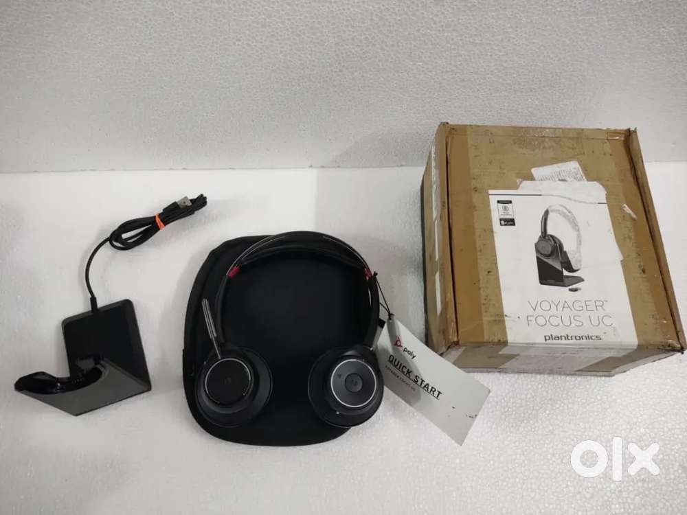 Plantronics Voyager Focus UC Wireless Bluetooth- A++