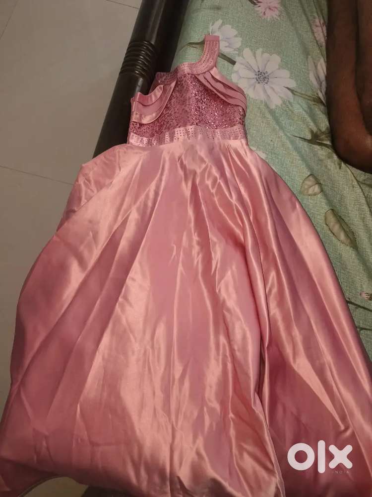 Kids long gown 6 and 8 years girl