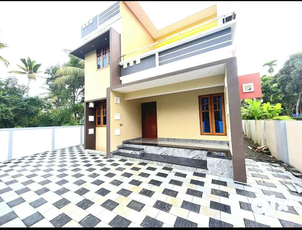 5 cent 1650 sqft 3 bed rooms newly in north paravur near kaitharam