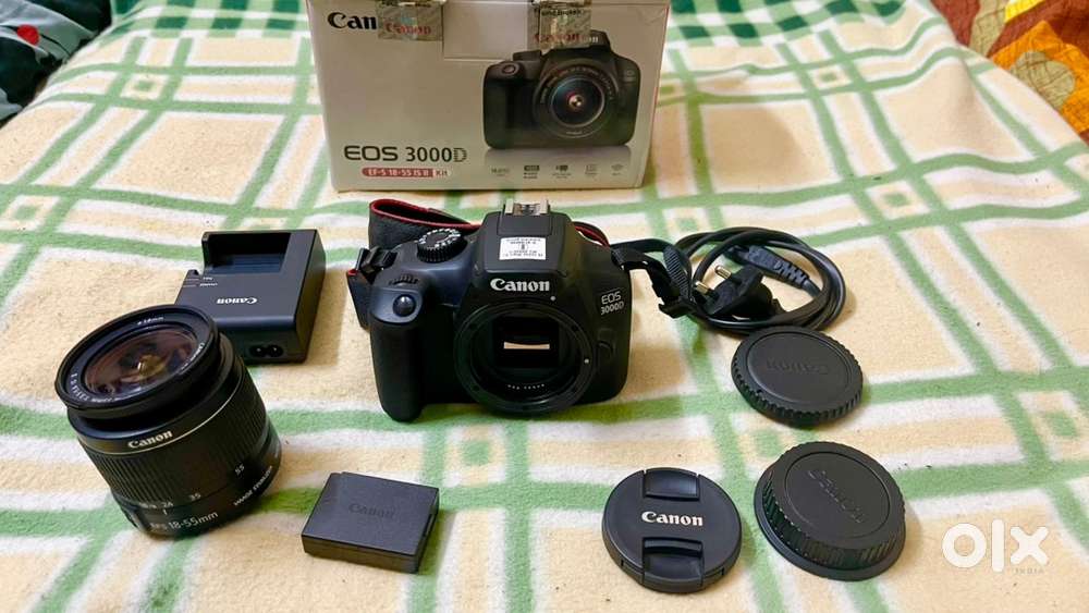 Canon 3000d camera with 18 to 55mm lens good condition