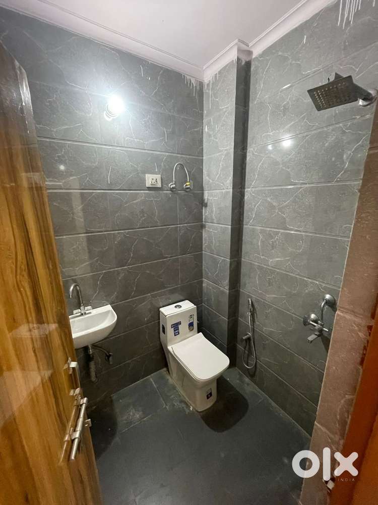 1BHK brand-new flat for rent in Chattarpur near Metro Station