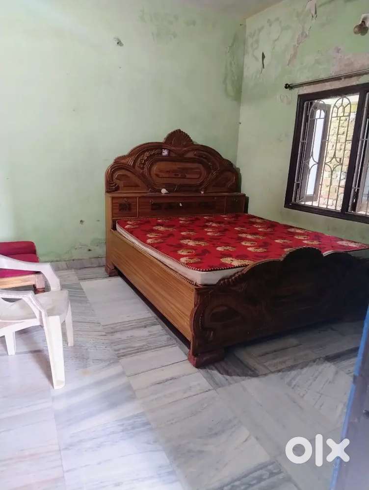 Room rent hai