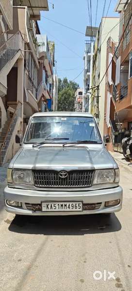 Toyota Qualis 2005 Diesel Well Maintained
