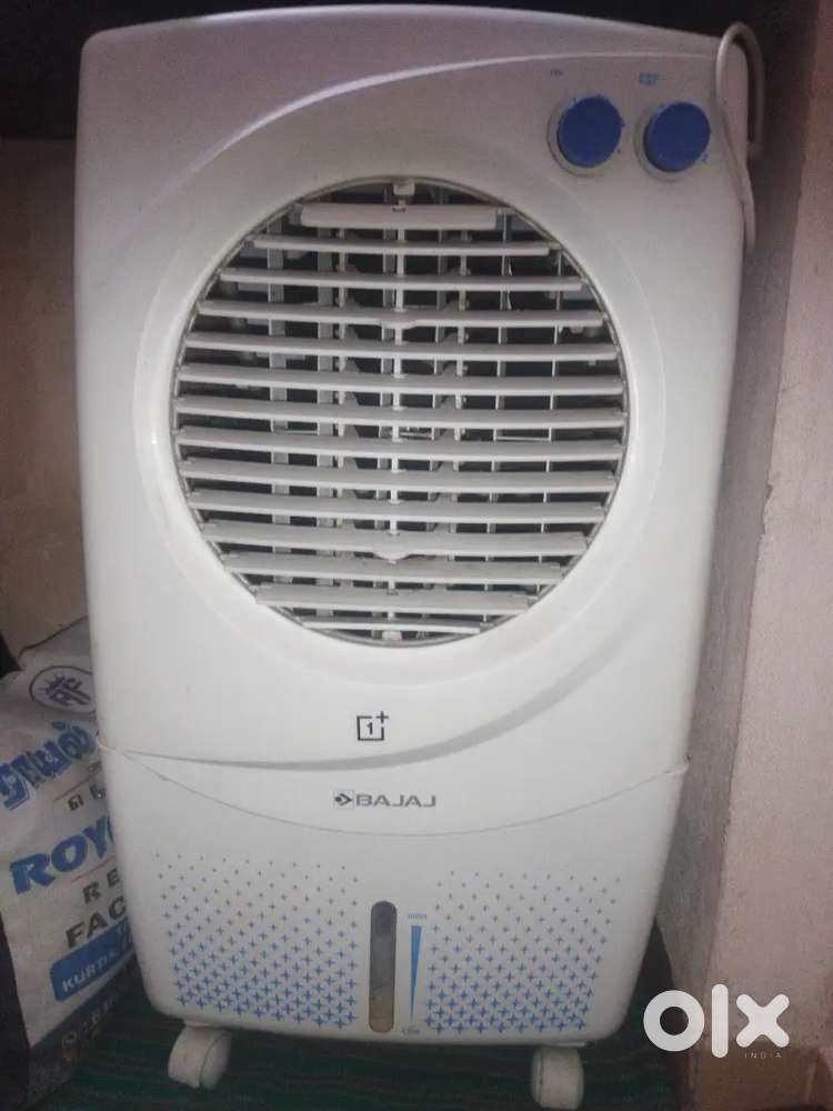 Bajaj PMH 36 Torque 36L Personal Air Cooler.