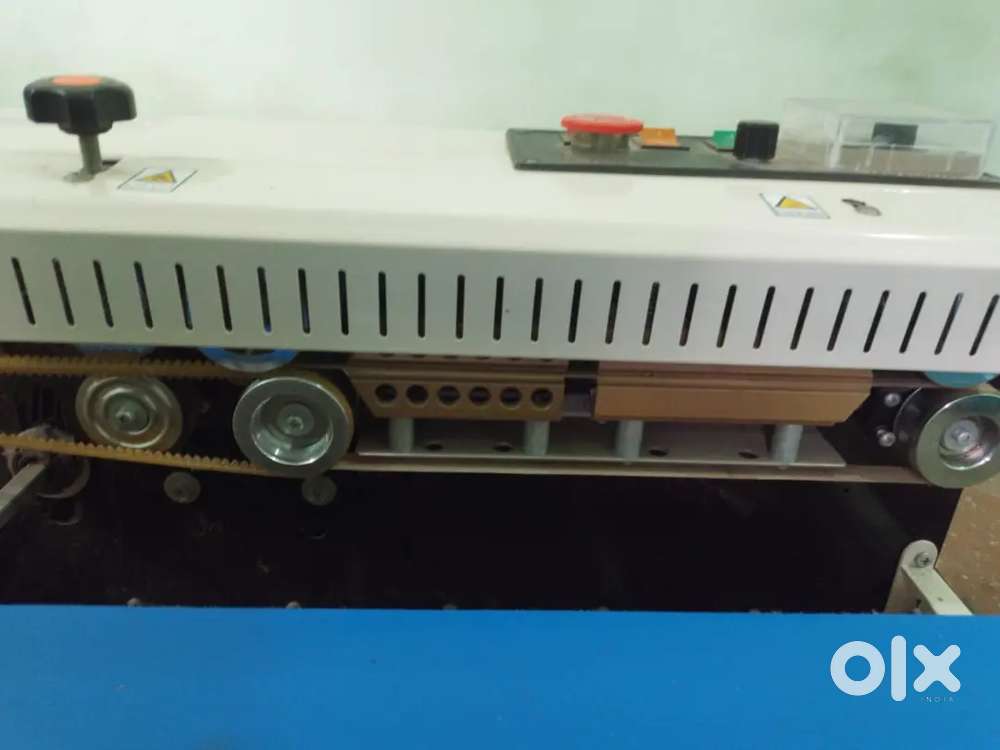 BAND SEALING MACHINE