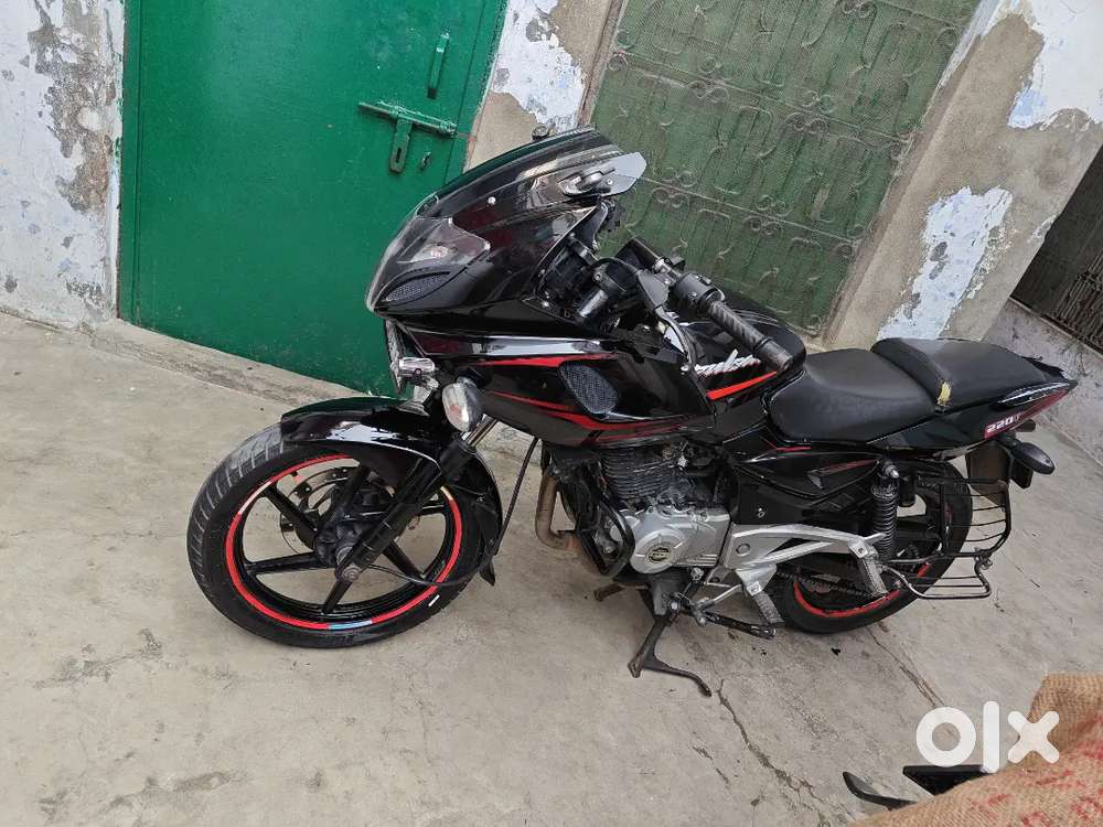 Pulsar 220F Showroom Condition