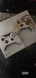 Xbox one and games cds