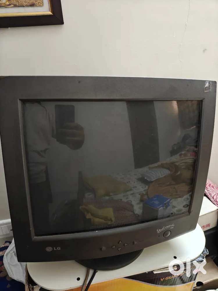 14 inch LG monitor