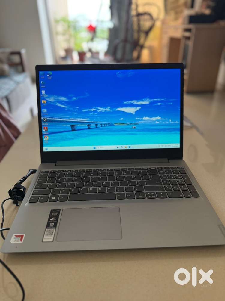 Lenovo Ideapad S145 - 256GB SSD and 1 TB HDD / Excellent condition