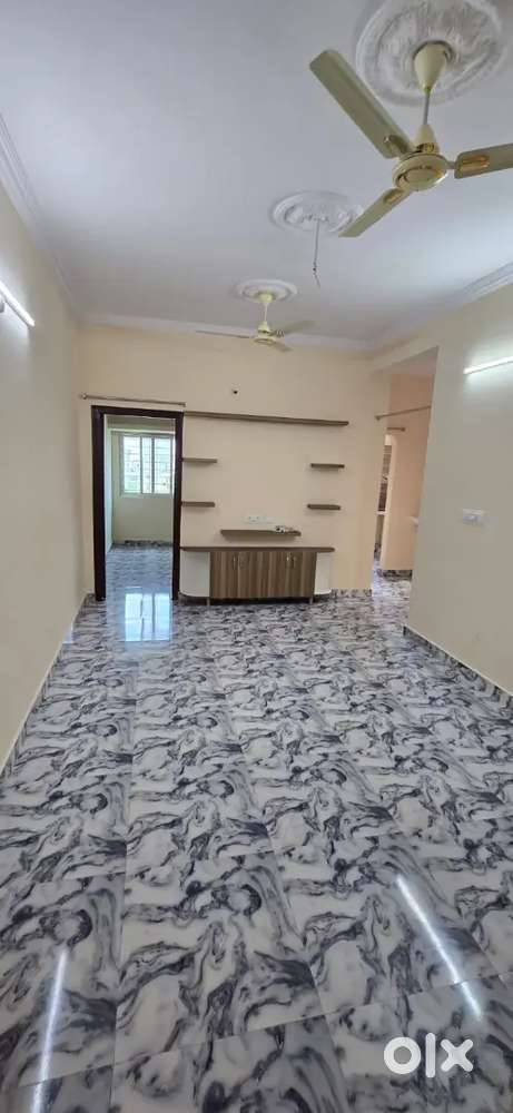 Flat available for rent Looking for roommates