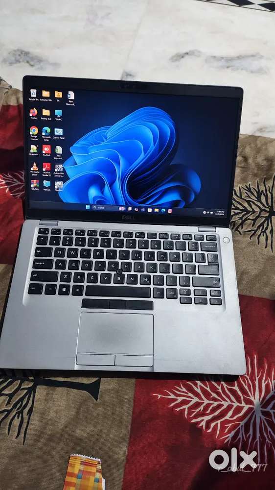 Dell 5410 with charger