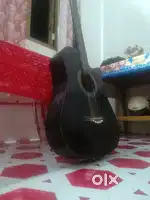 Medellian guitar gud condition