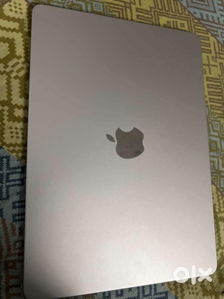 MacAir M2 laptop